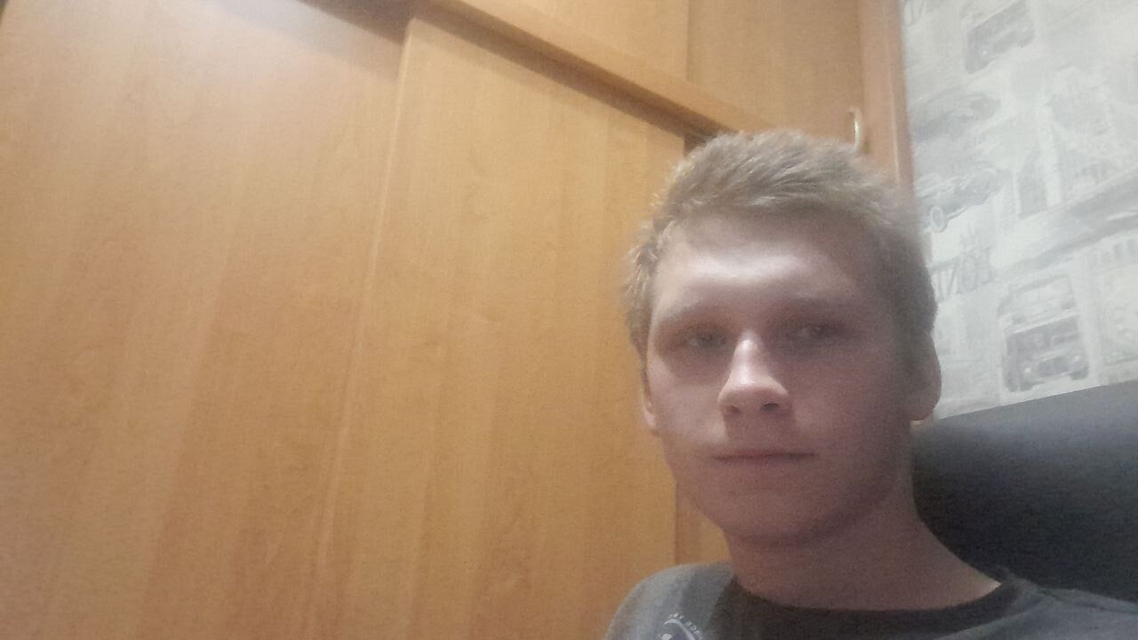  40493432  , 21 ,    