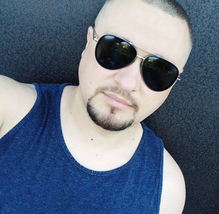  ,   Alex, 33 ,   ,   , c 