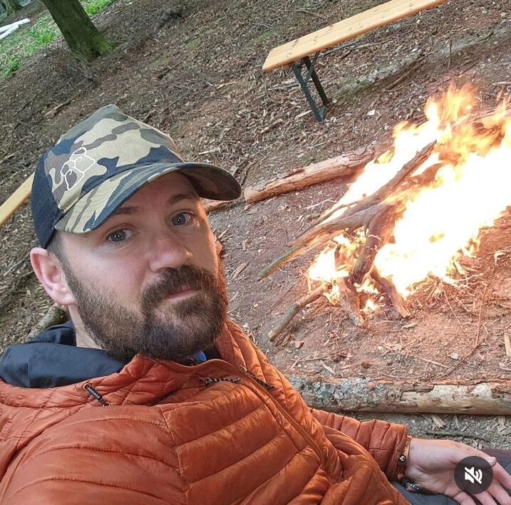  ,   Owen ben, 51 ,   ,   