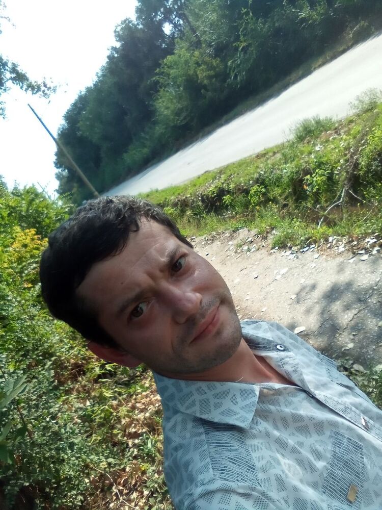  24048602  , 33 ,    