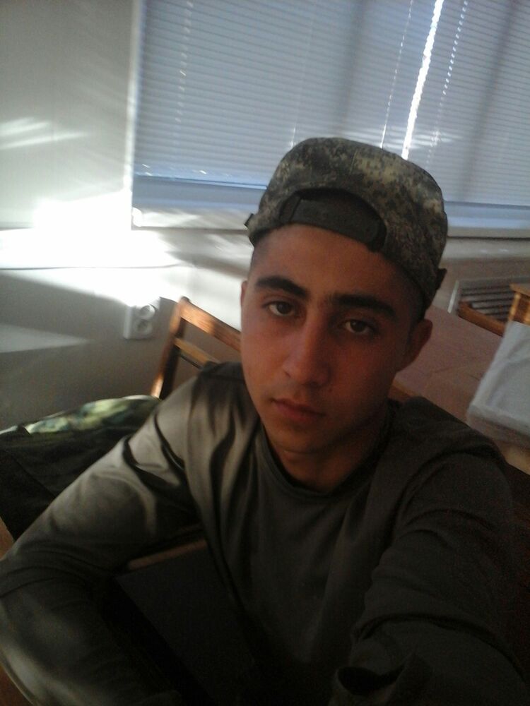  19051172  , 27 ,    --