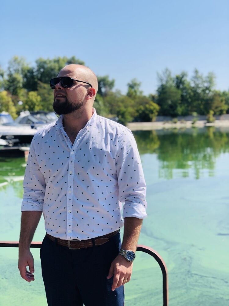 23460892  Bogdan, 29 ,    