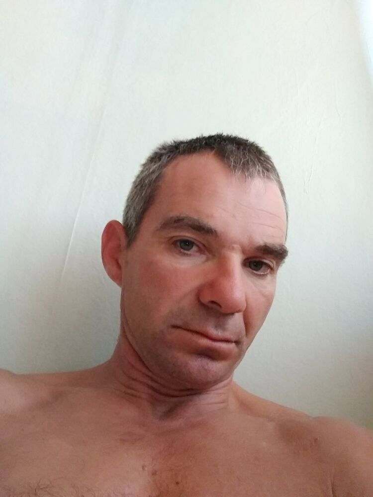 ,   Robert, 48 ,   