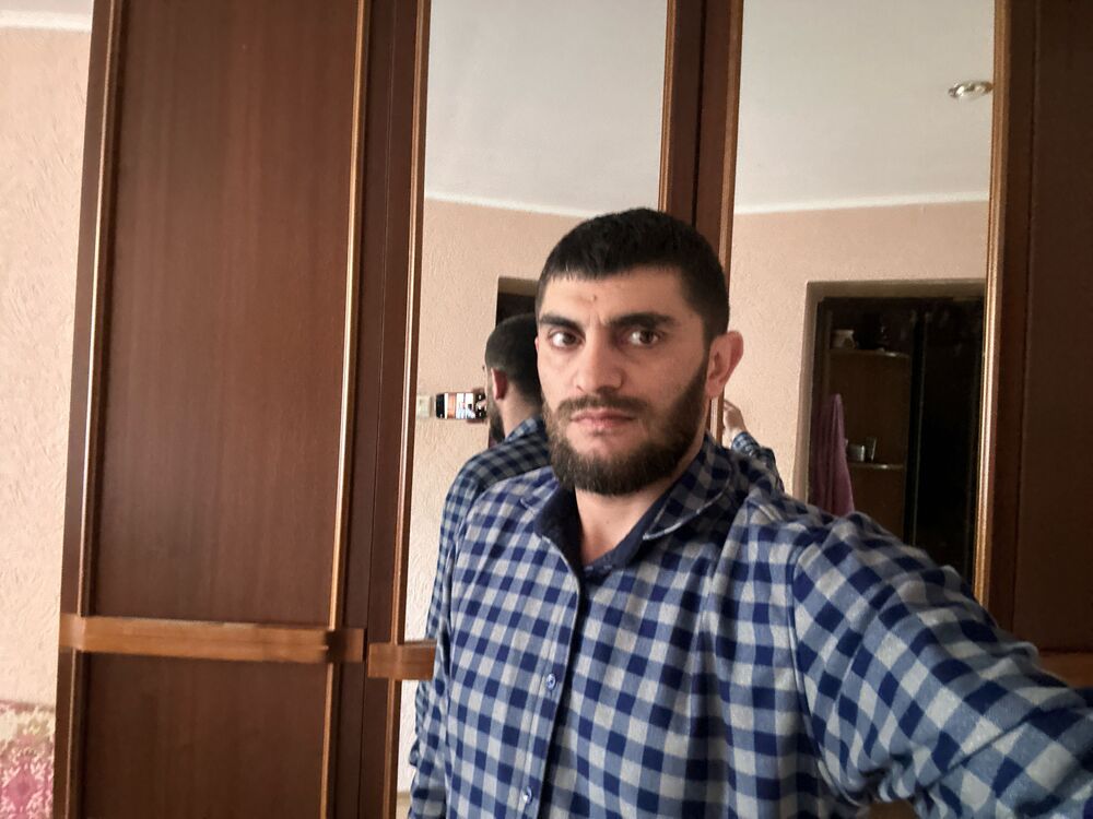  51422052  Sevak, 35 ,    