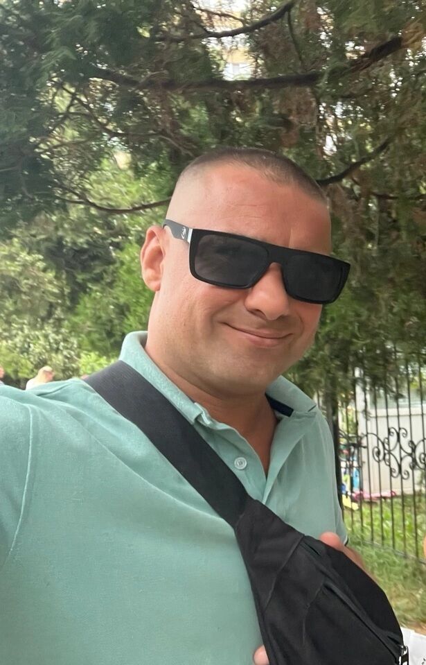  46498142  Ruslan, 41 ,    