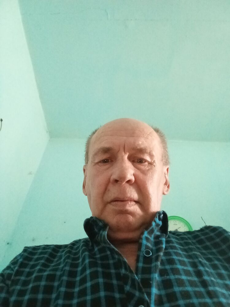  52054932  , 63 ,     