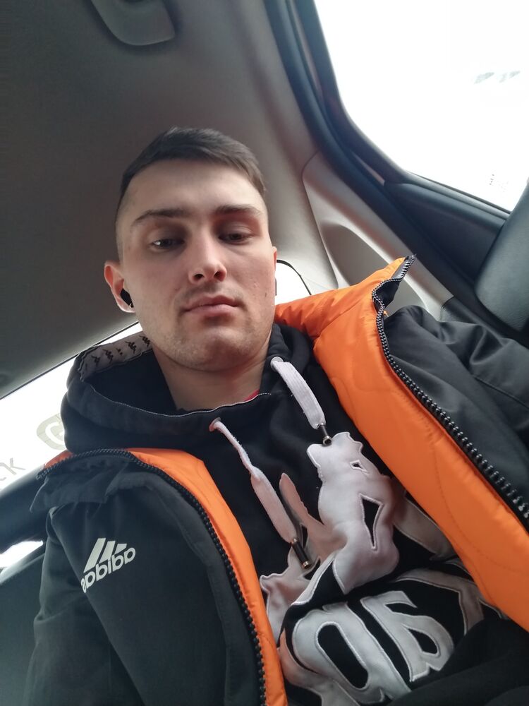  46425642  Maks, 25 ,    