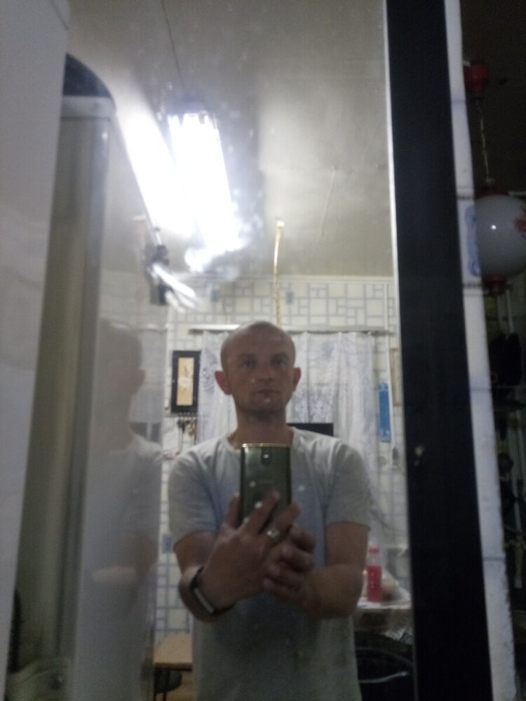  21679842  , 42 ,    