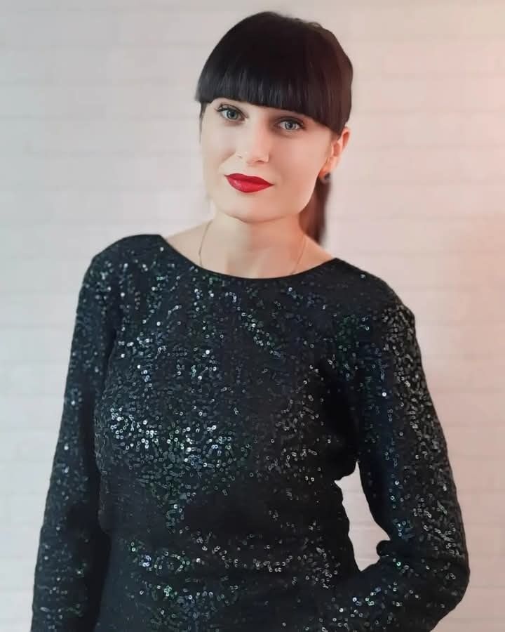  ,   Ana, 28 ,   ,   