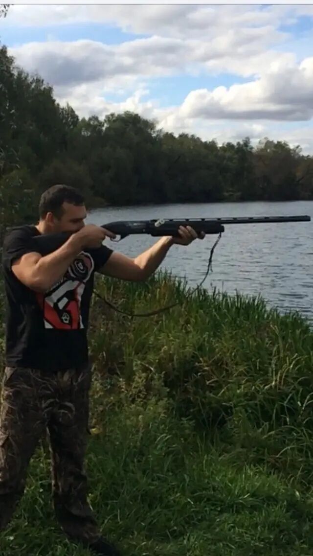  28910252  Konstantin, 32 ,    