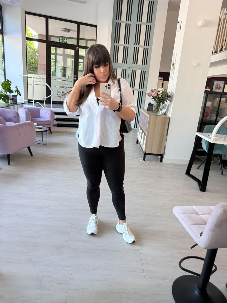  52783872  Alona, 26 ,    
