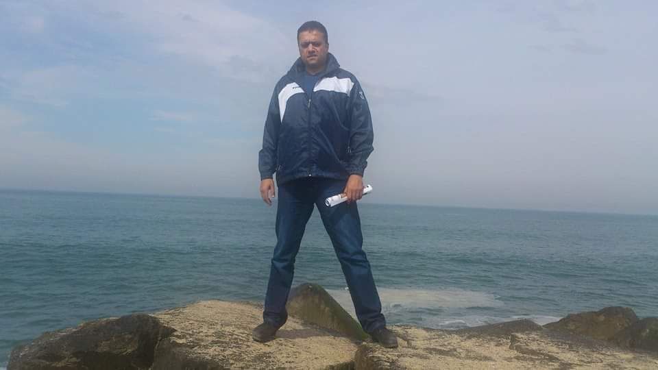  42803242  Narek, 47 ,    