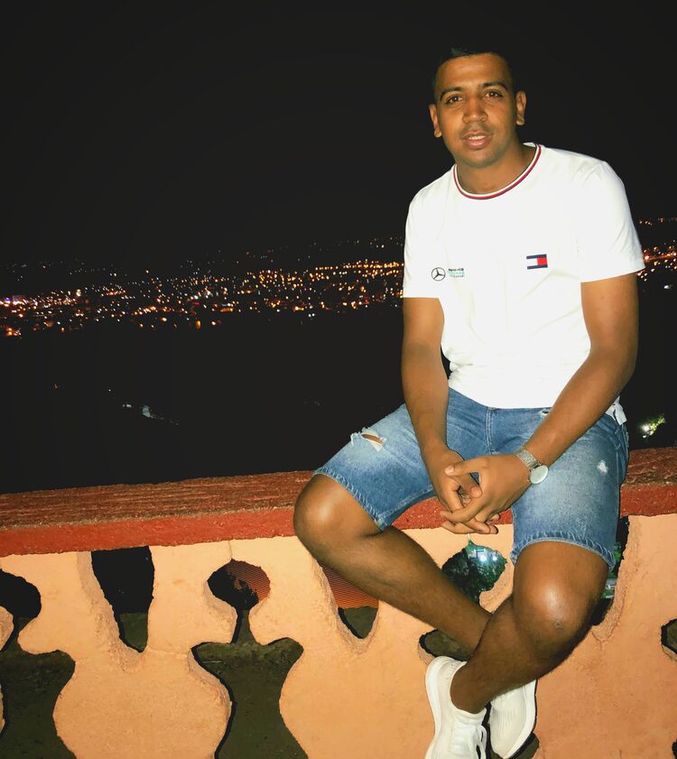  Novy,   Yassine, 25 ,   ,   