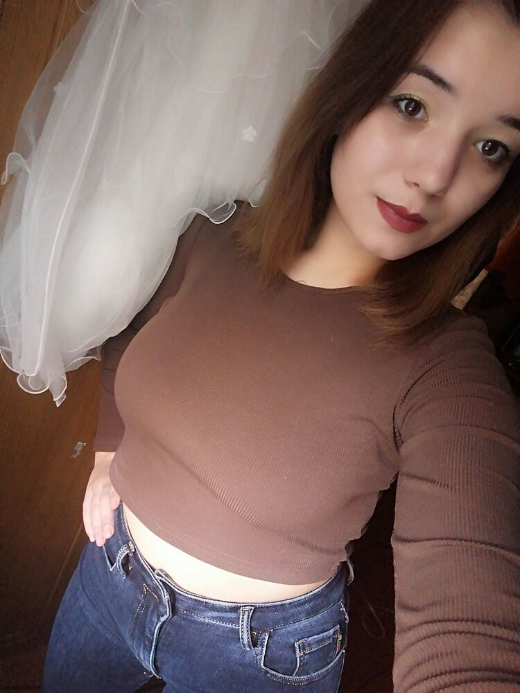  ,   Nina, 22 ,     , 