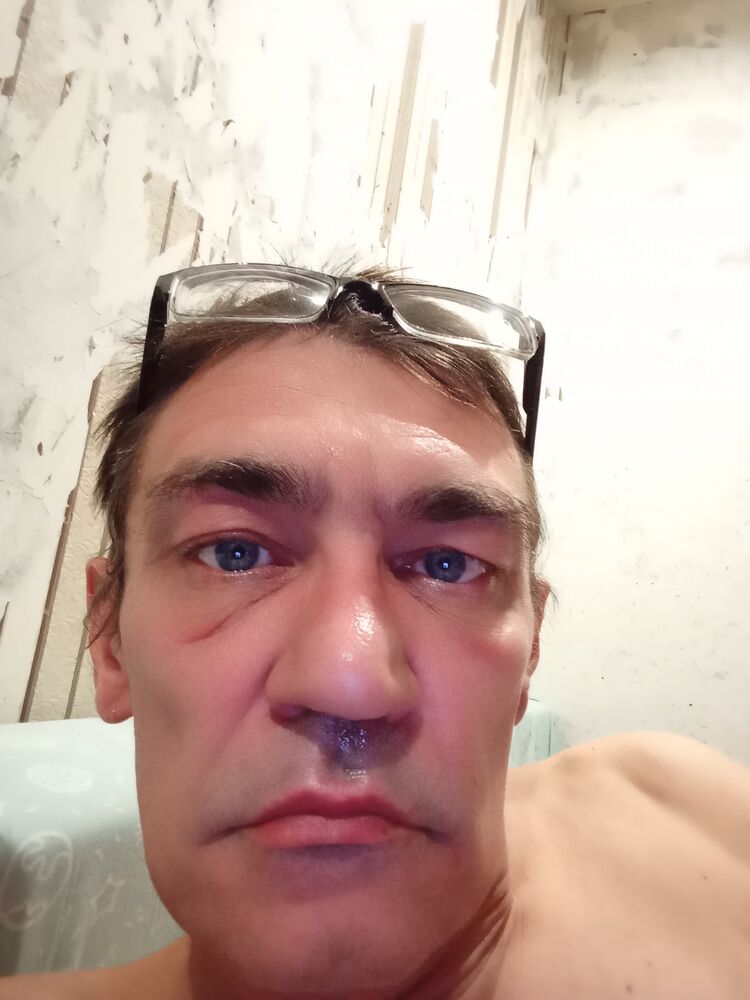  54116972  Gleb, 48 ,    