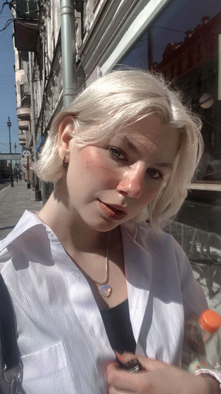  27911492  , 21 ,    -