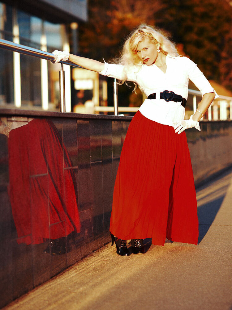  24567362  Alena, 38 ,    