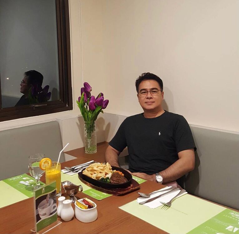  26194922  David, 62 ,    