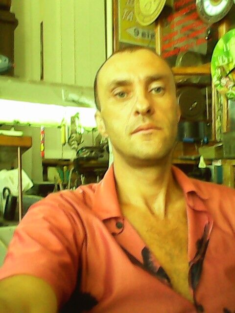  7910282  Tema, 49 ,    