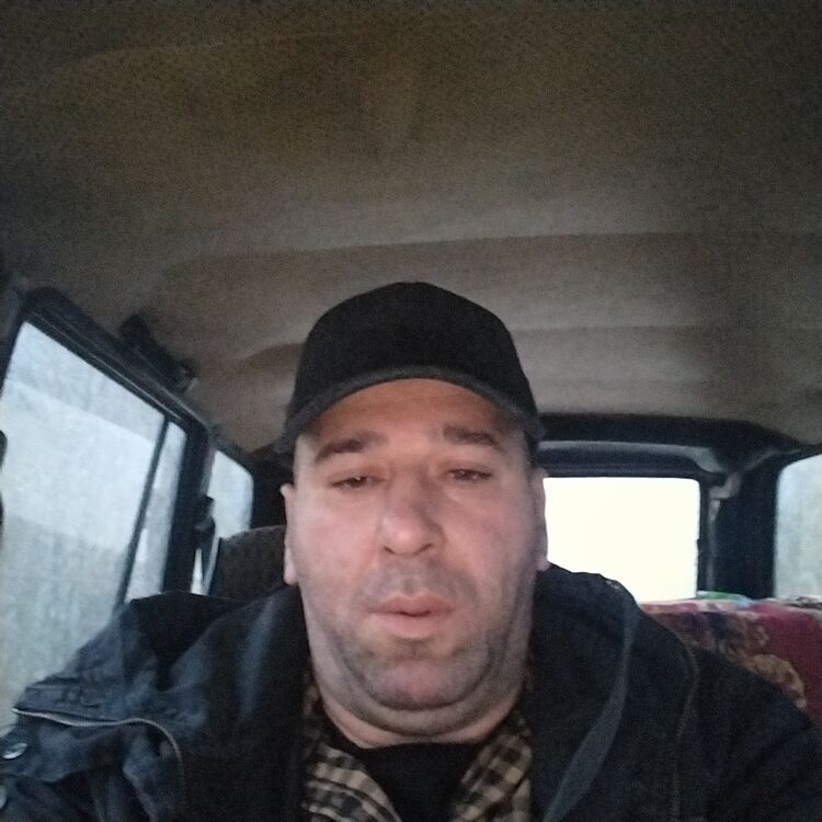  ,   Valeri, 43 ,   ,   