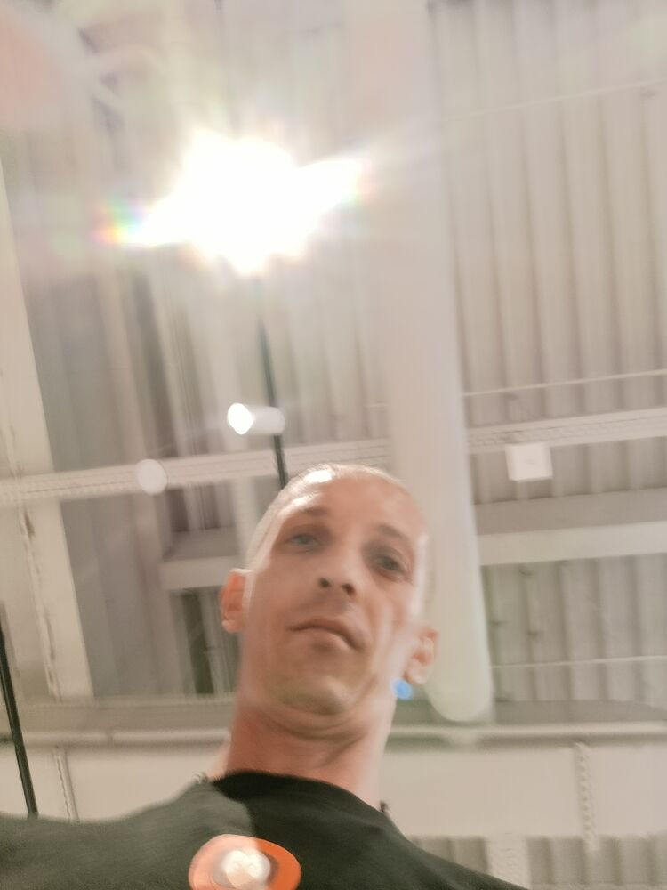 ���� 56001872 ������� Viktor, 39 ���, ���� ���������� � Raj