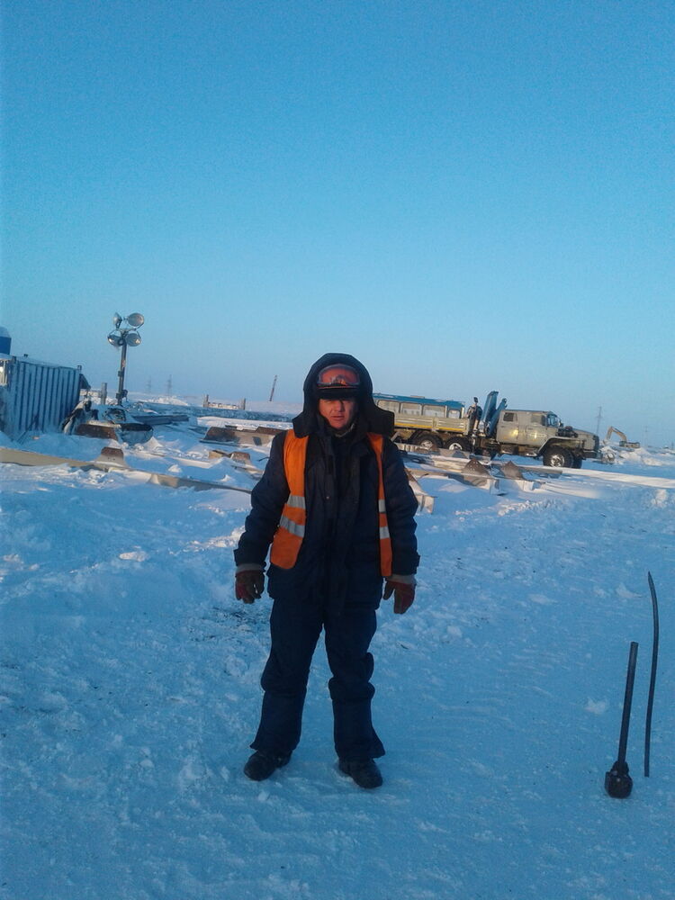  15914432  Dmitrij, 38 ,    