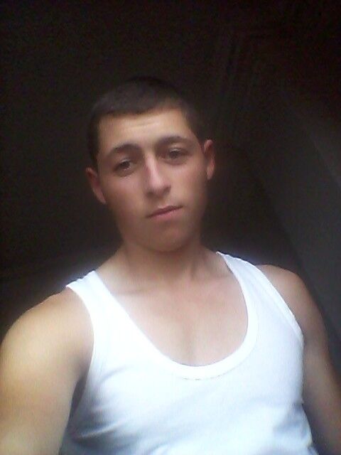  5083572  H G, 28 ,    