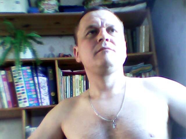  7638562  Tarigor, 49 ,    