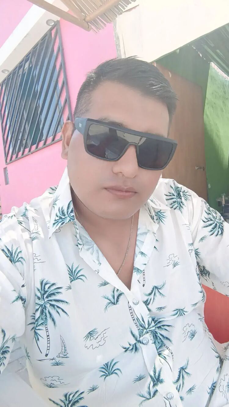  ,   Alfred, 32 ,   ,   