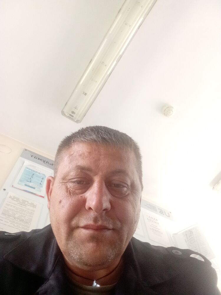  ,   Pawel, 44 ,   c 