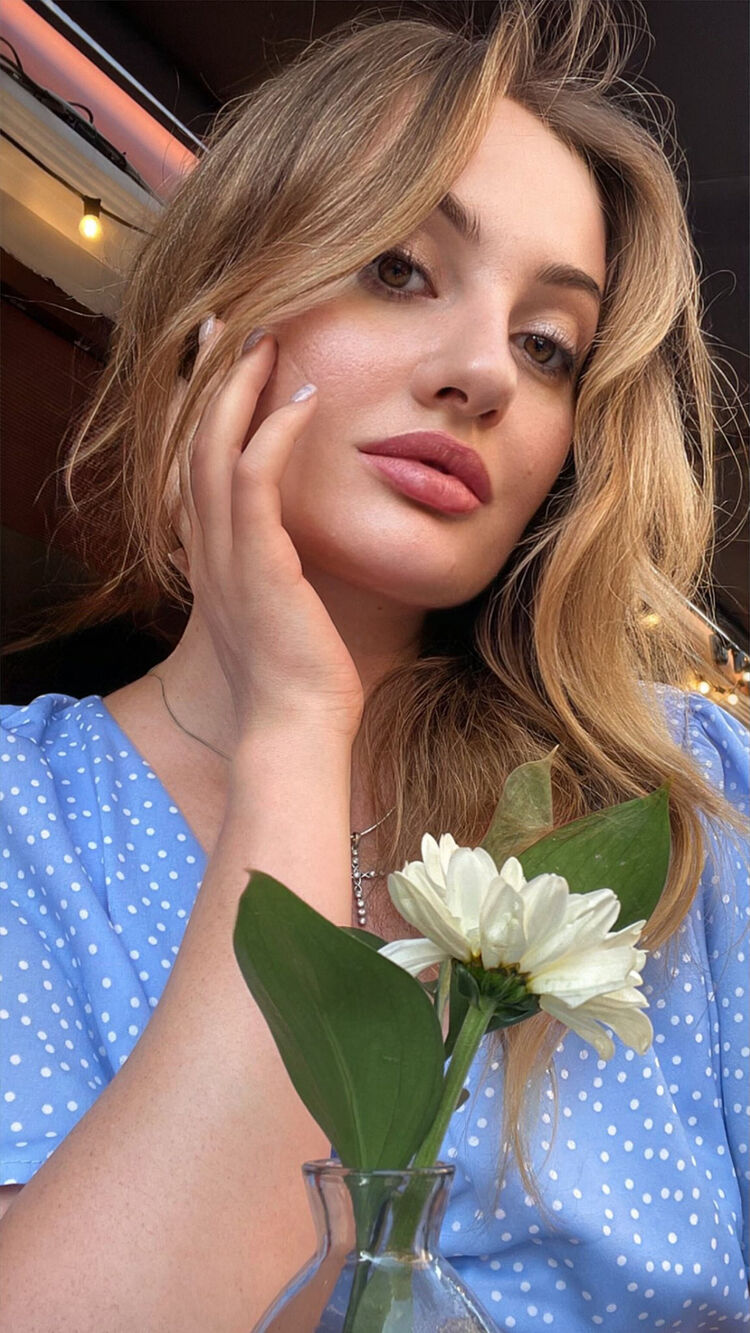  38744272  , 33 ,    -