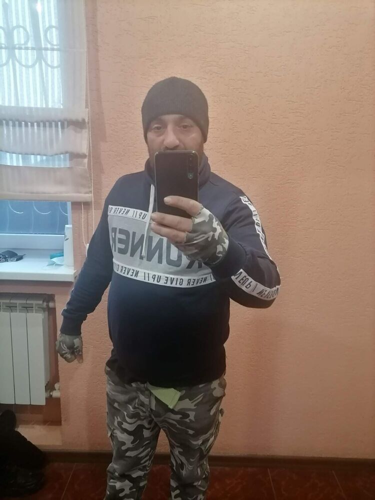  --,   ArTuR, 41 ,   ,   , c 