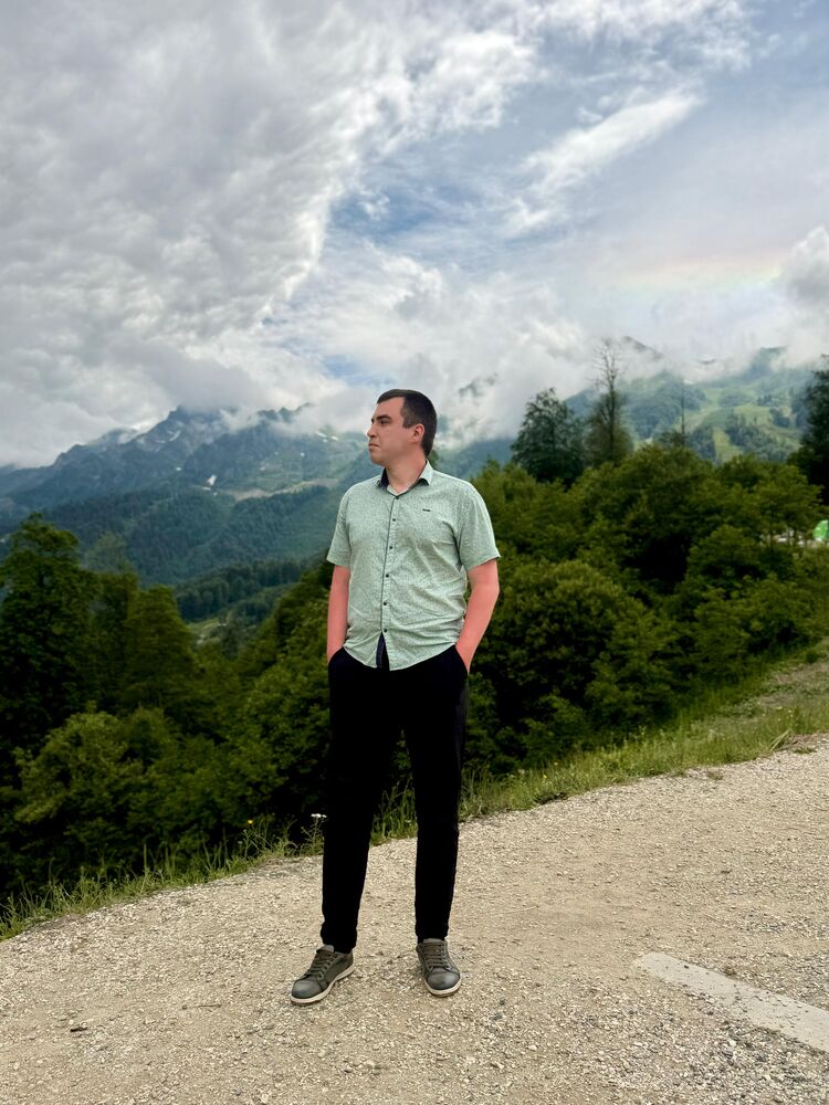  52475012  Yura, 33 ,    