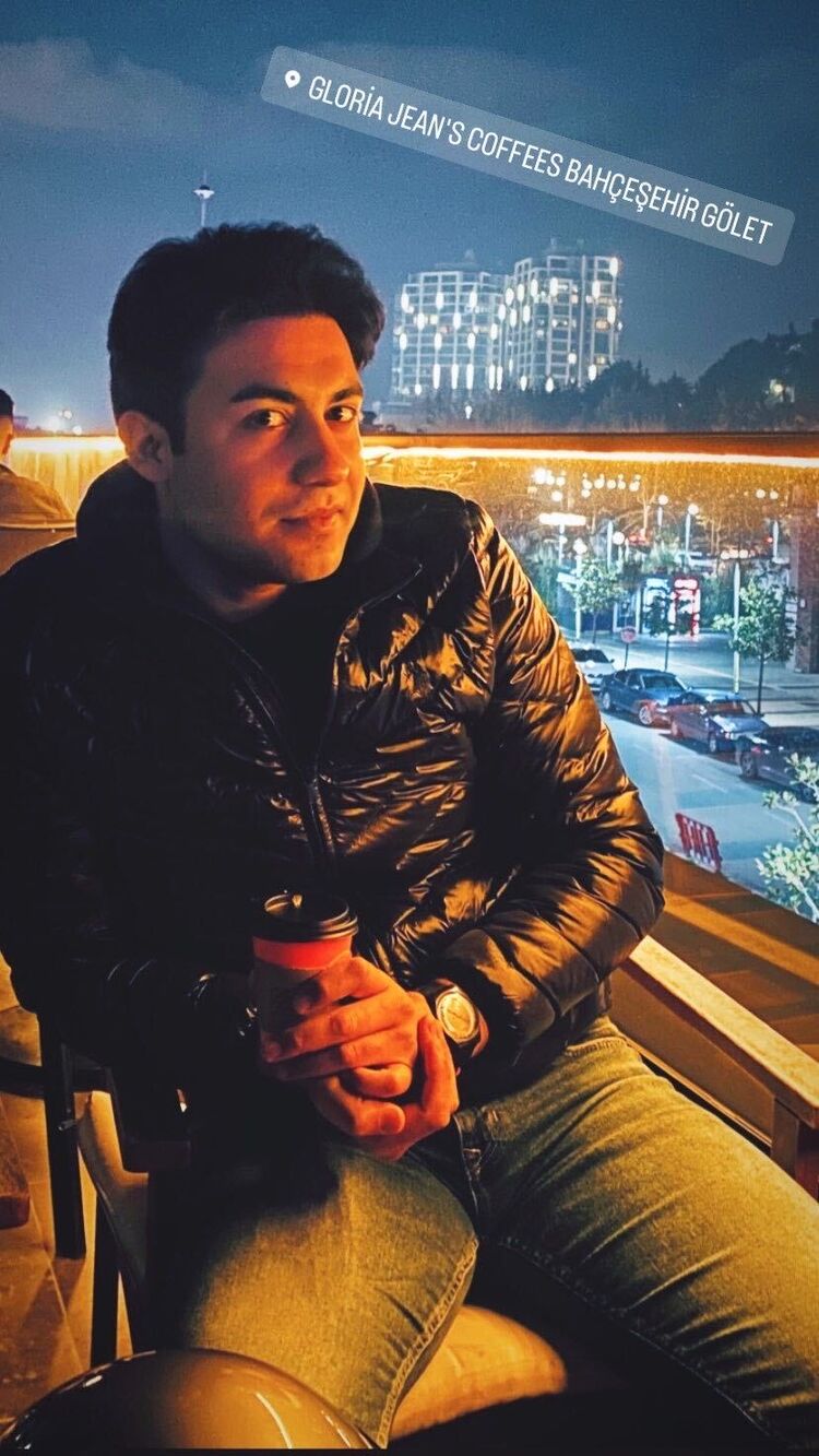  Esenyurt,   Olcay, 28 ,   ,   