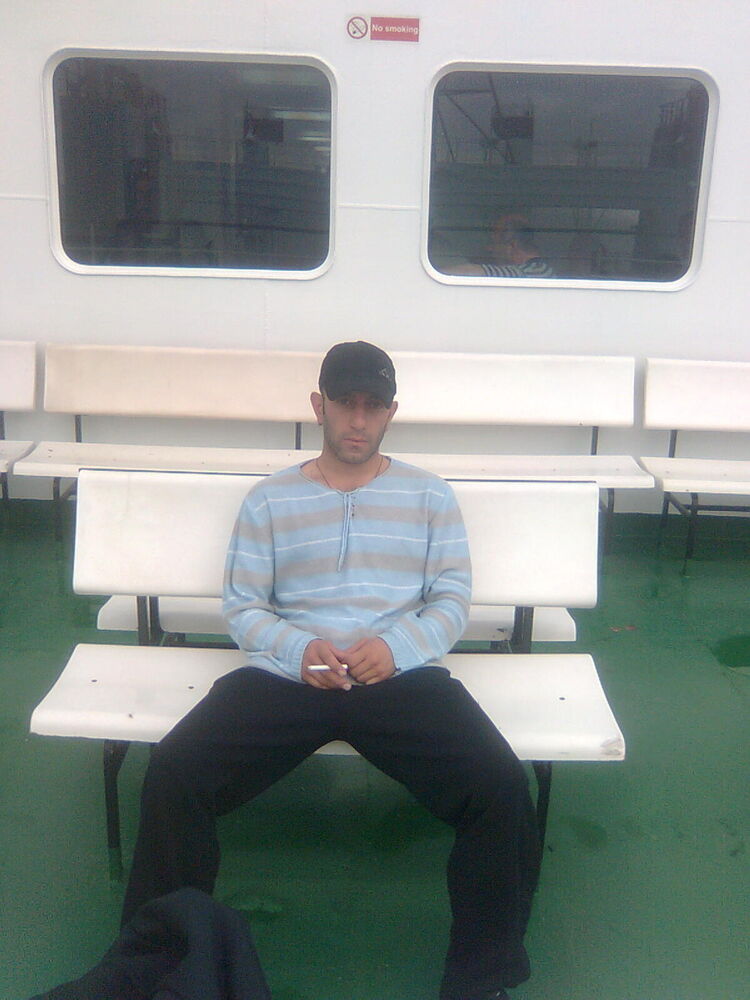 9748522  Alex, 45 ,    