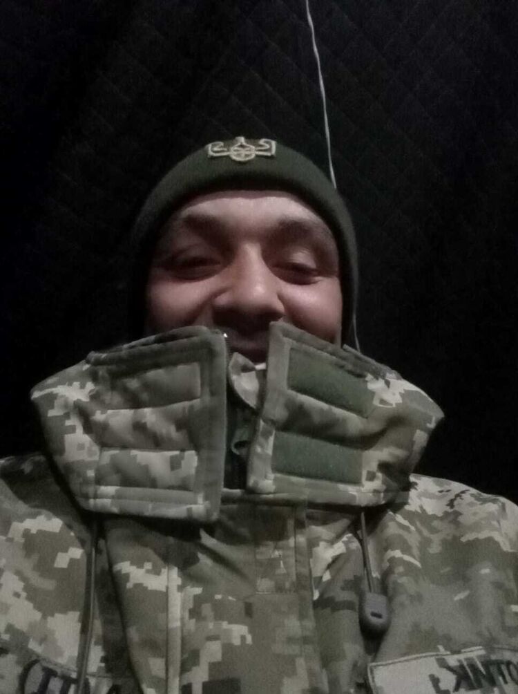  54722152  Kiril, 37 ,    