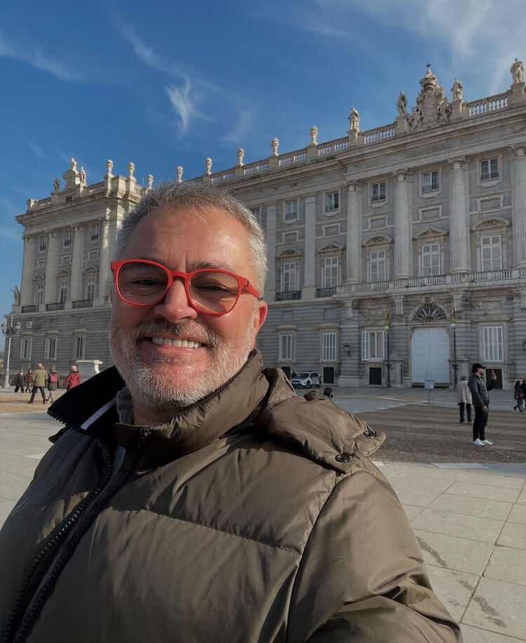  54540462  Leonard Owen, 55 ,    