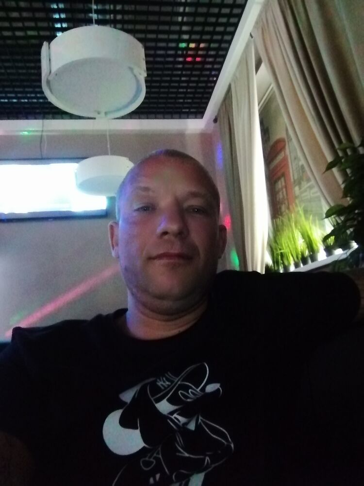  43993142  , 40 ,    