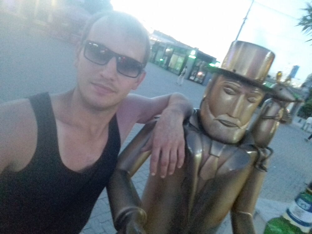  ,   Nikolas, 32 ,   ,   , c 