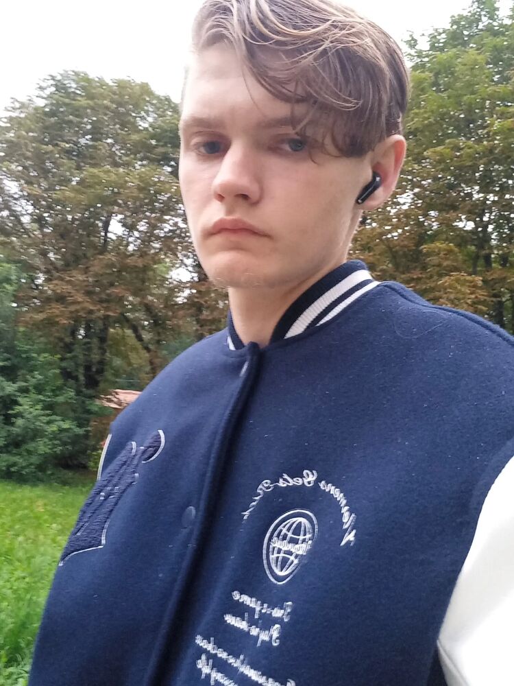  43856252  , 22 ,    