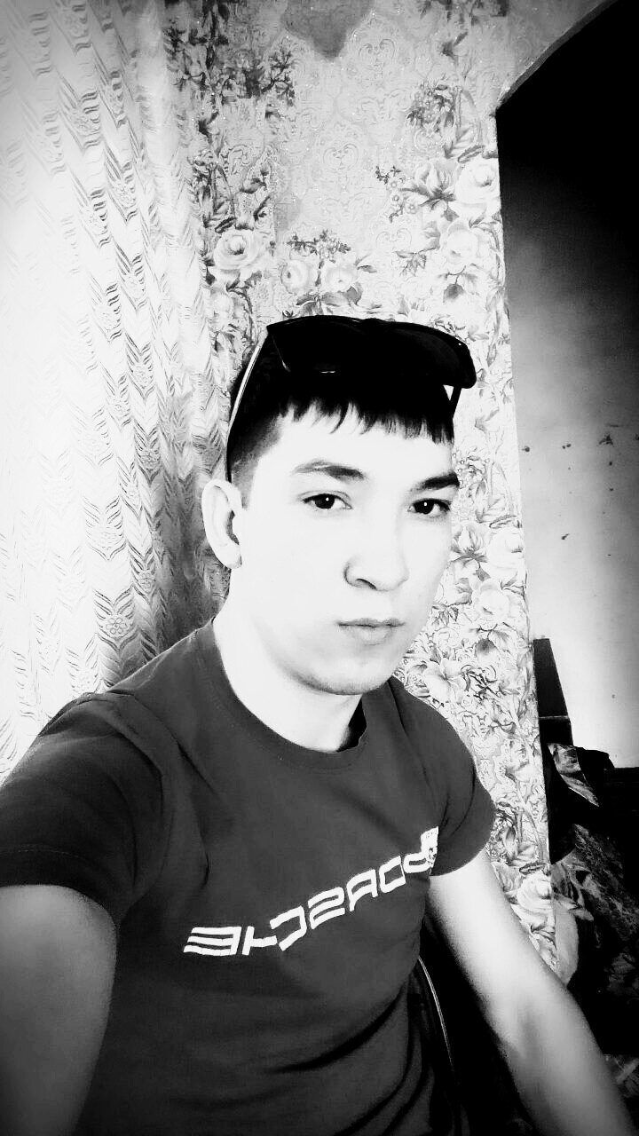  30686202  Azamat, 29 ,    