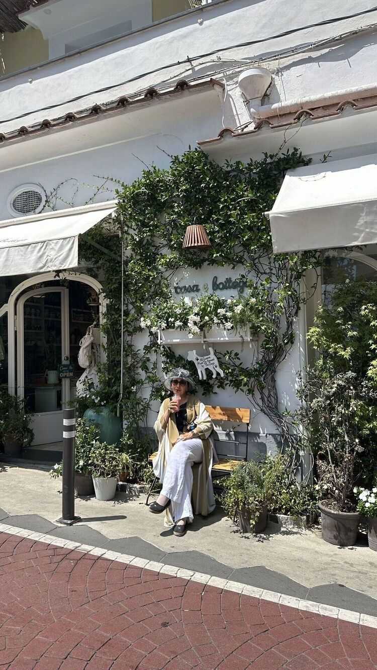  ,   Laura, 56 ,   ,   , c , 