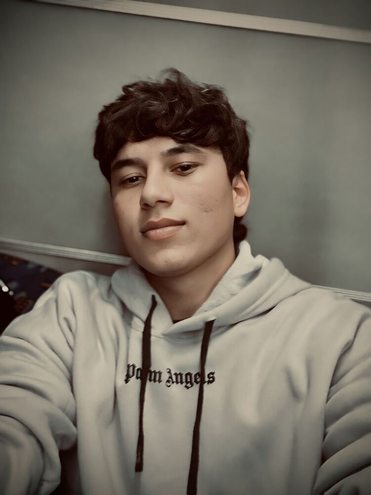  54449372  Shukrullo, 19 ,    