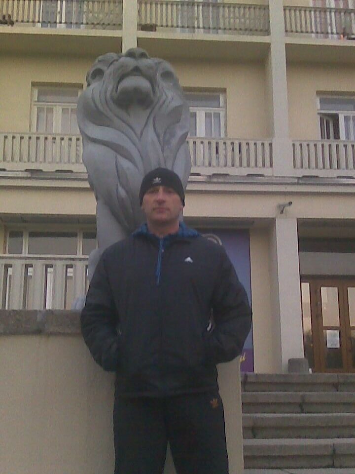  12170992  Vazqen, 47 ,     
