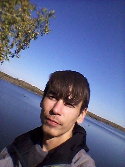  18030172  Slava, 32 ,    