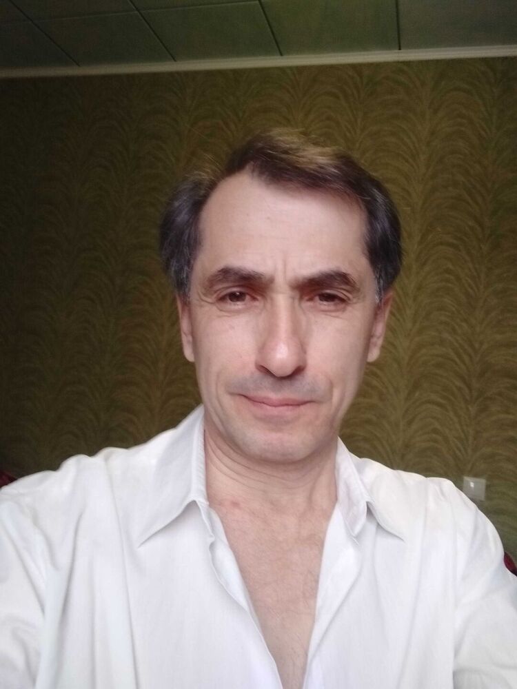  31524862  Ioannis, 57 ,    