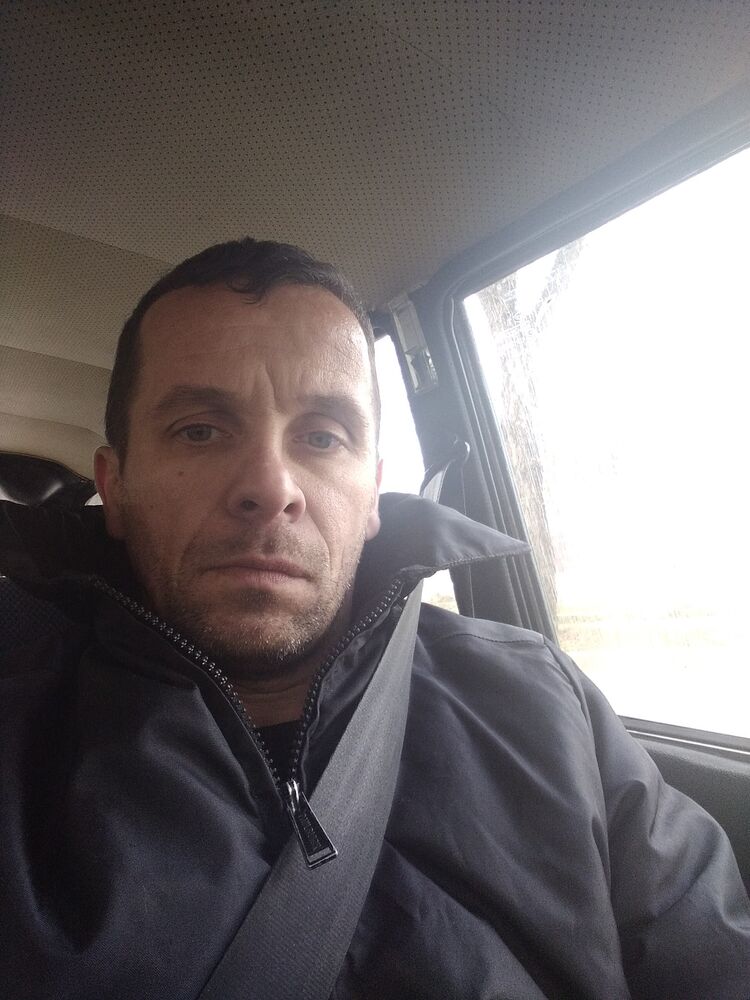  ,   Oleg, 40 ,   ,   