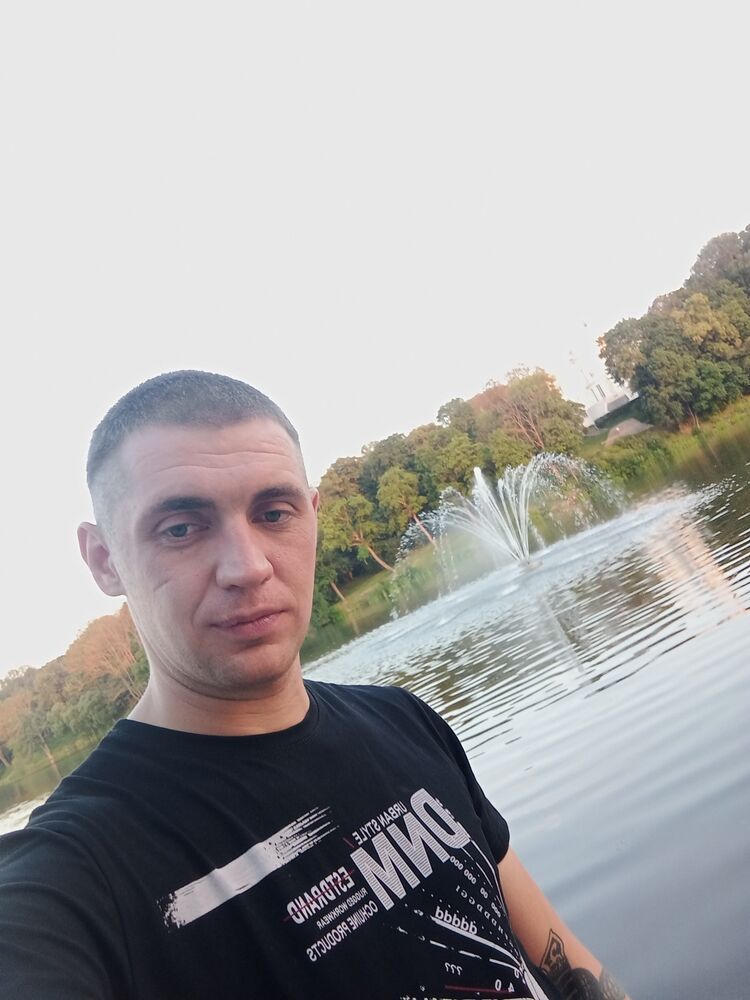  52488822  Anatoly, 33 ,    