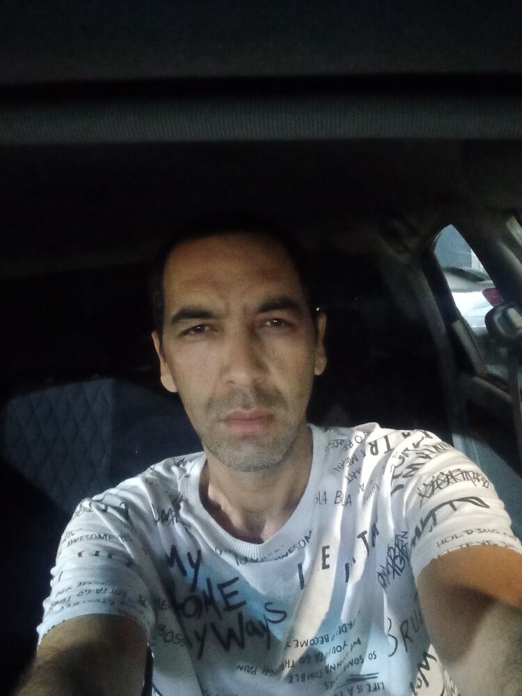  26891282  Javlon, 38 ,    