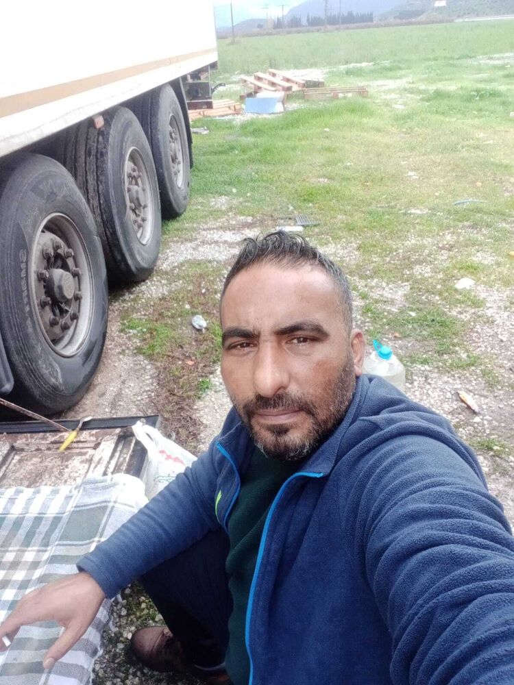  54723322  Arda, 46 ,    